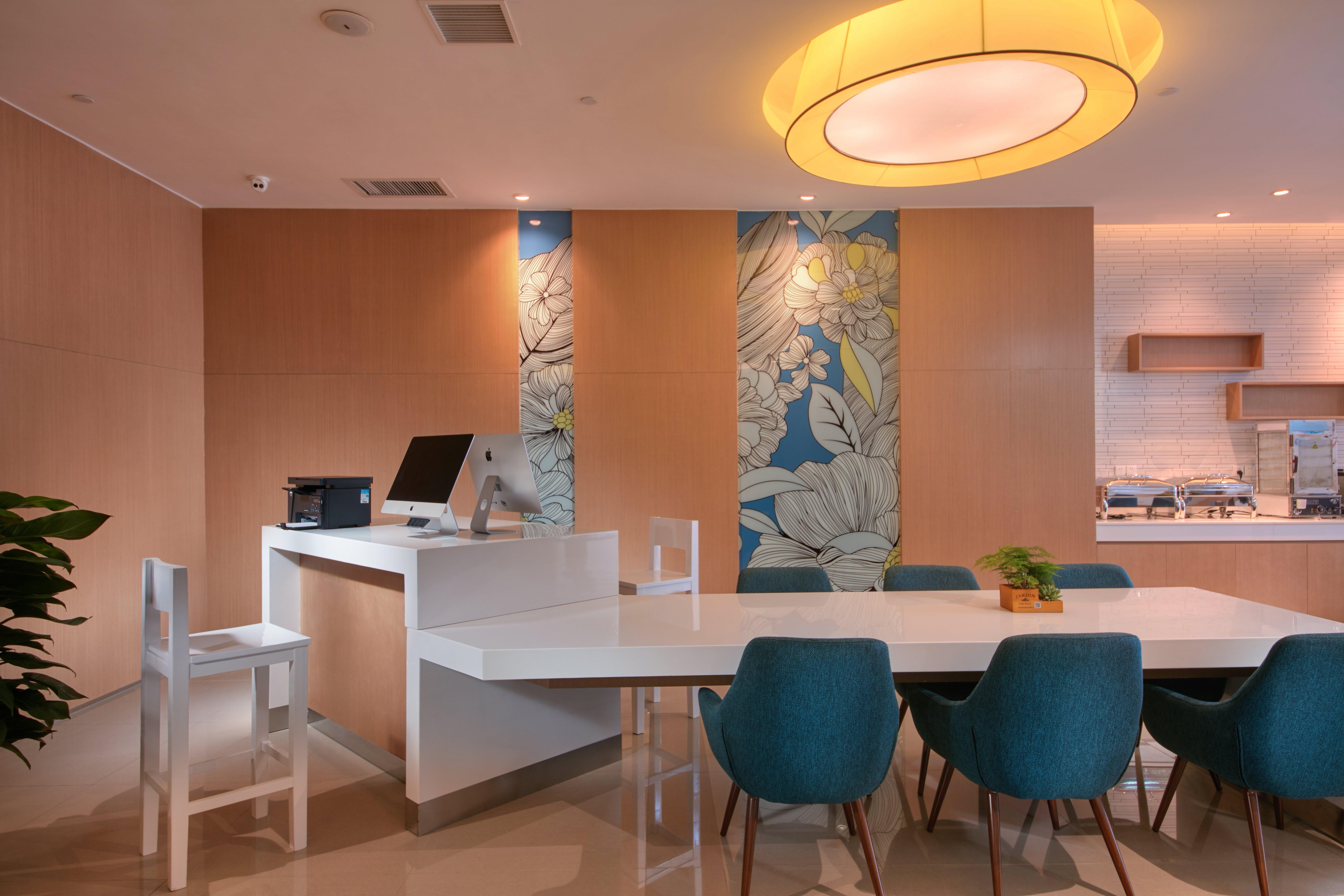 Holiday Inn Express Luoyang Yichuan By Ihg Dış mekan fotoğraf