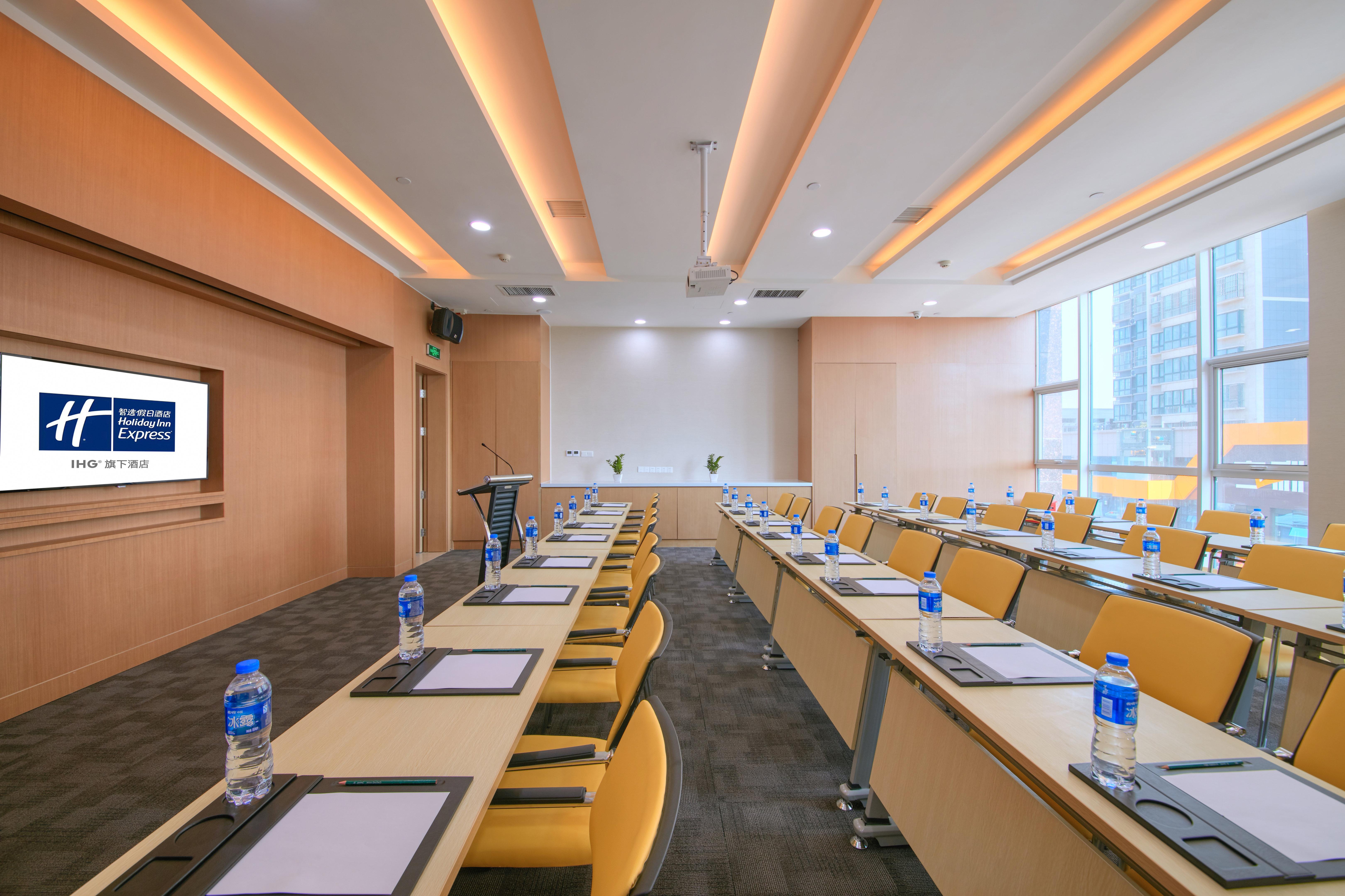 Holiday Inn Express Luoyang Yichuan By Ihg Dış mekan fotoğraf