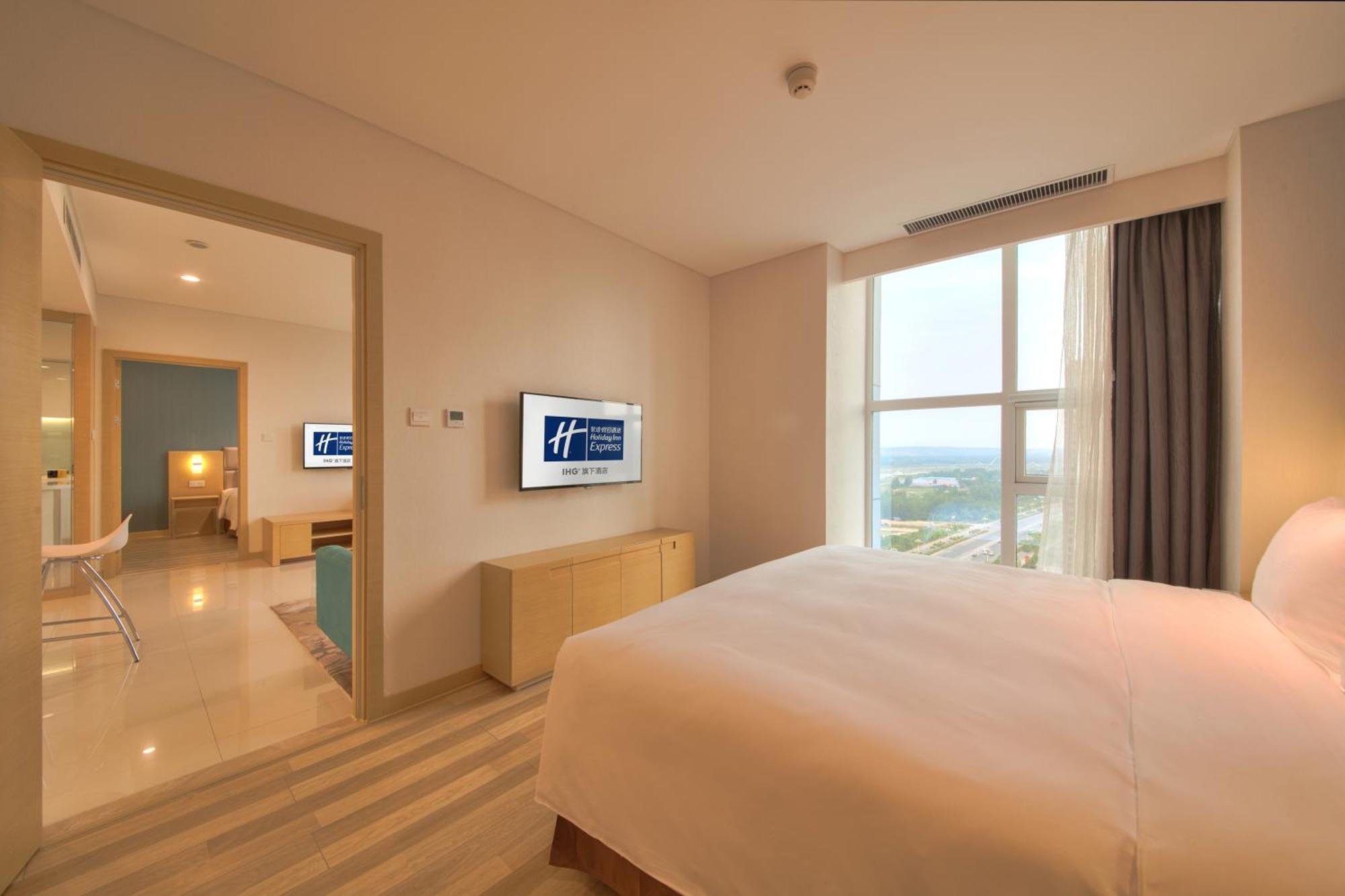 Holiday Inn Express Luoyang Yichuan By Ihg Dış mekan fotoğraf